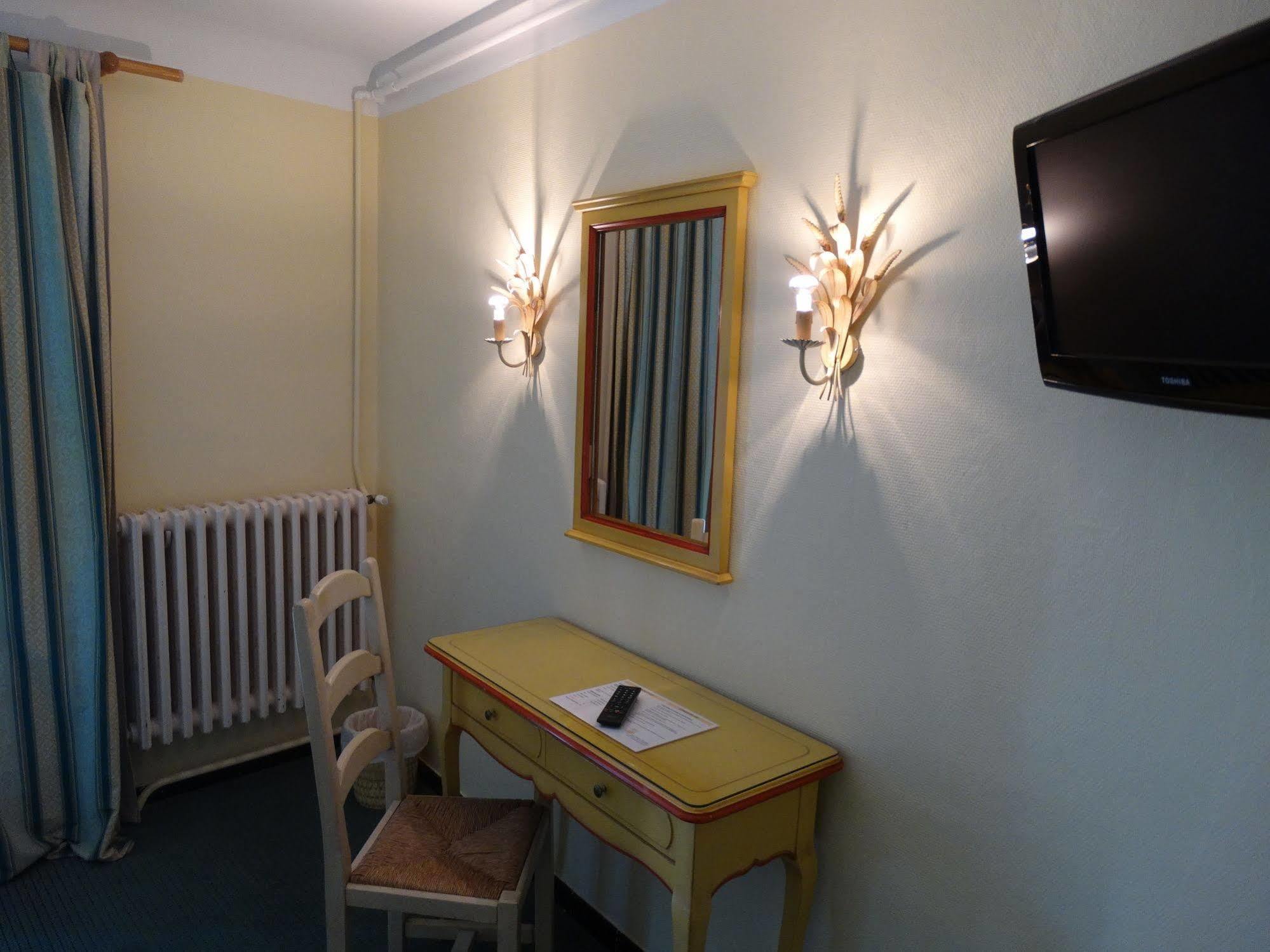 בזייה Hotel De France מראה חיצוני תמונה