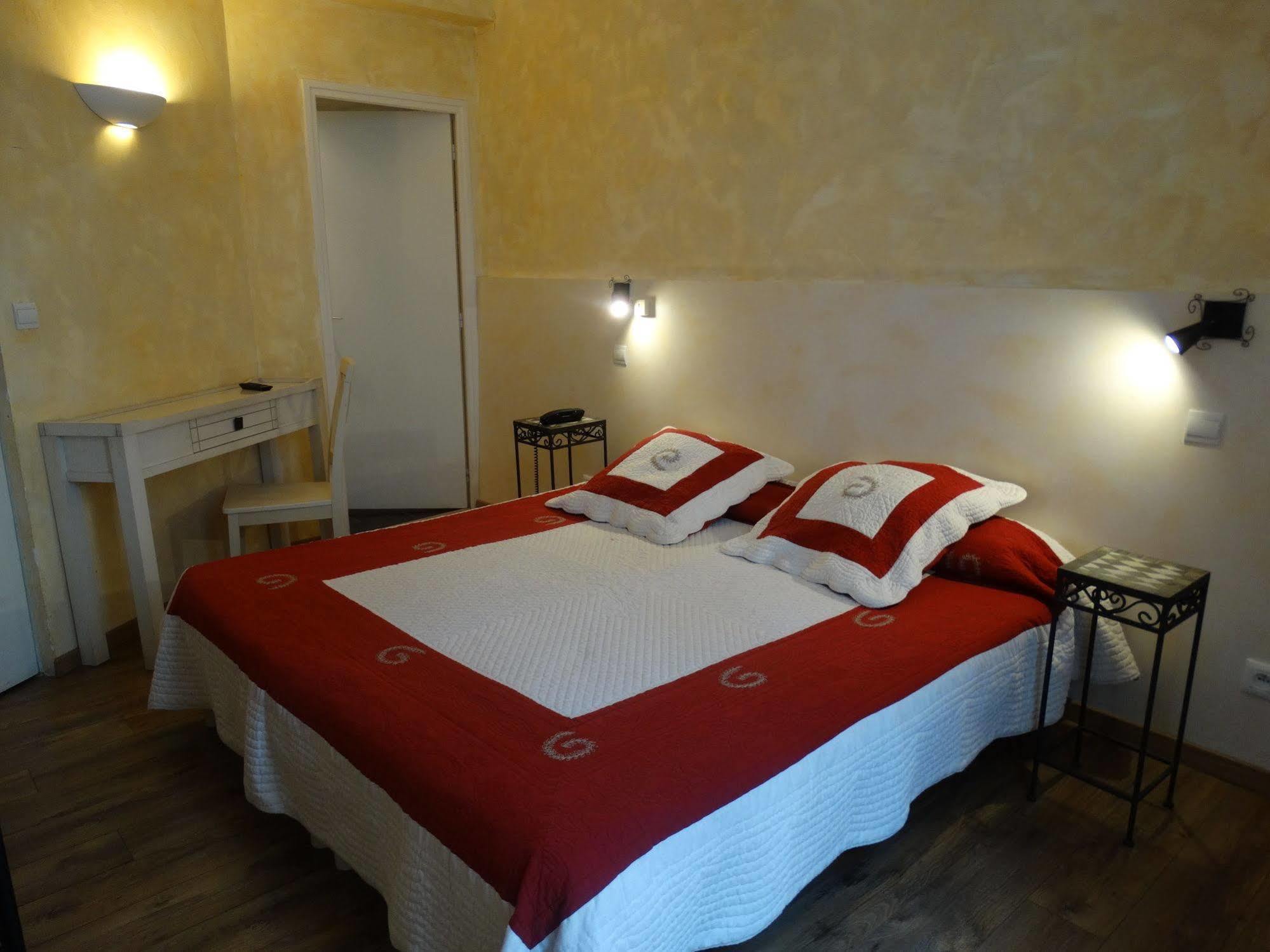 בזייה Hotel De France מראה חיצוני תמונה